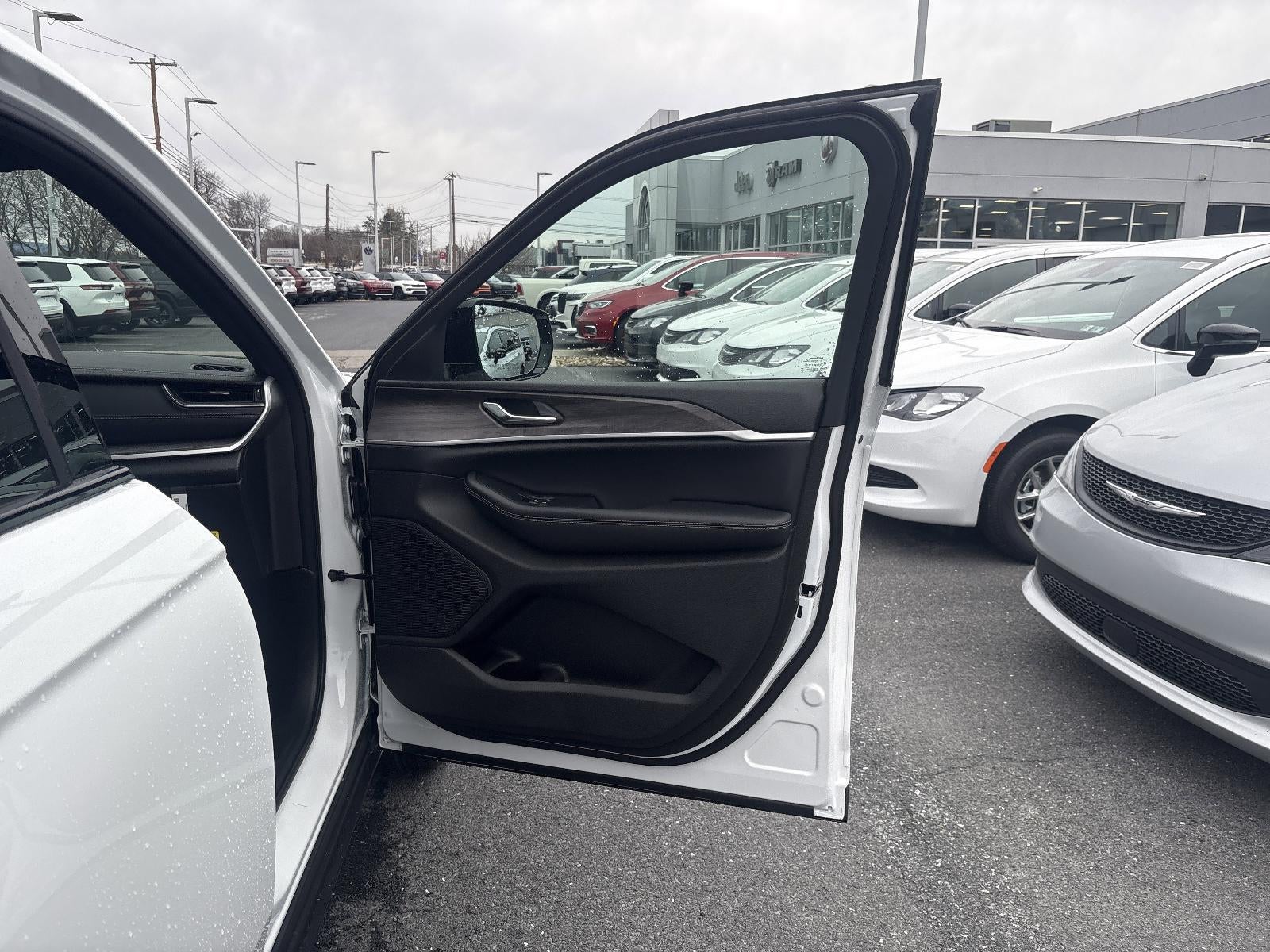 2025 Jeep Grand Cherokee Limited 4x4