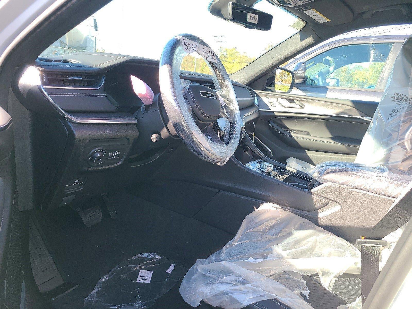 2024 Jeep Grand Cherokee Overland 4x4