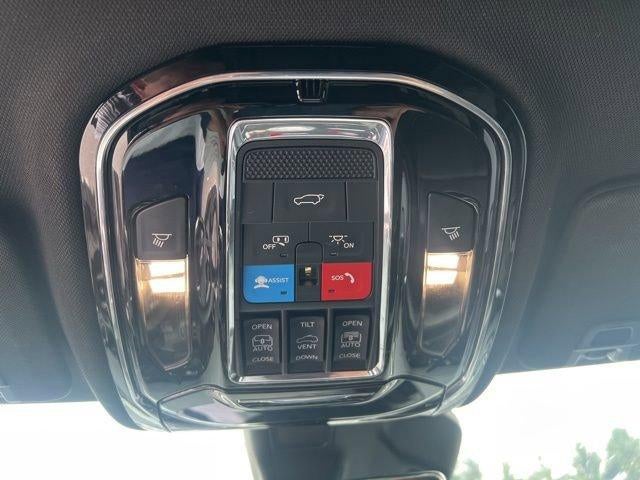 2023 Jeep Grand Cherokee Overland 4x4