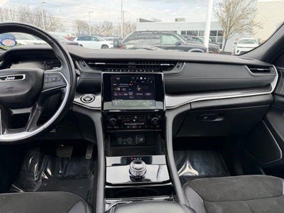 2022 Jeep Grand Cherokee L Altitude 4x4