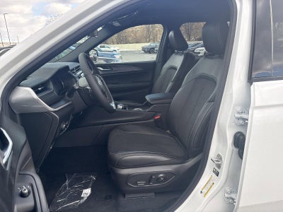 2025 Jeep Grand Cherokee L Altitude X 4x4