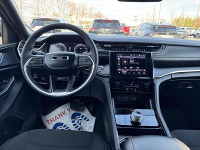 2025 Jeep Grand Cherokee L Laredo 4x4