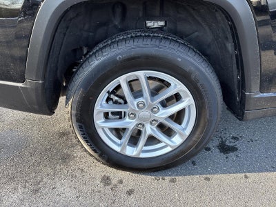 2025 Jeep Grand Cherokee L Laredo 4x4