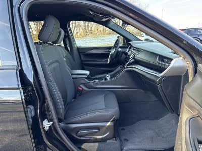 2025 Jeep Grand Cherokee L Laredo 4x4