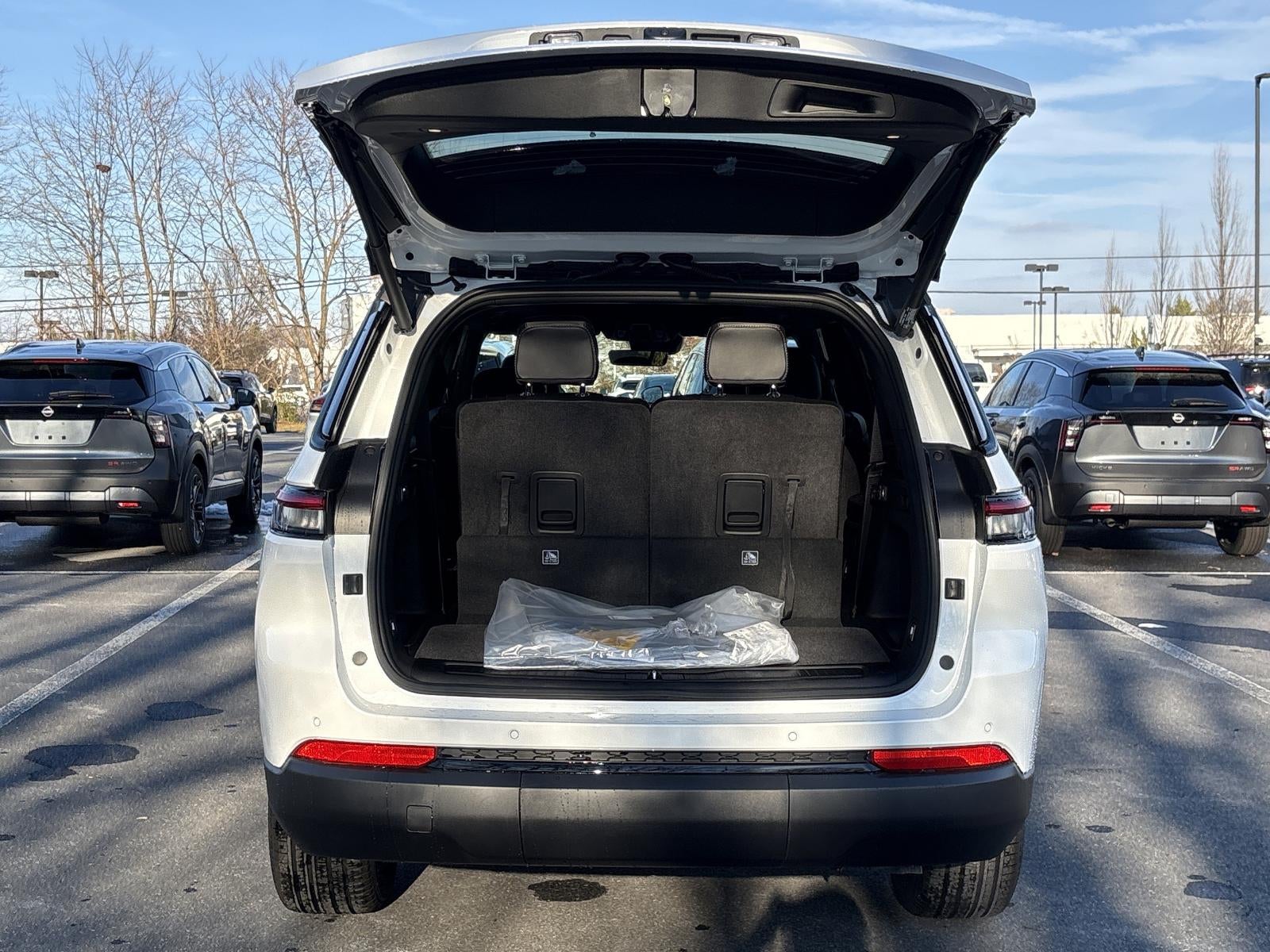 2025 Jeep Grand Cherokee L Limited 4x4