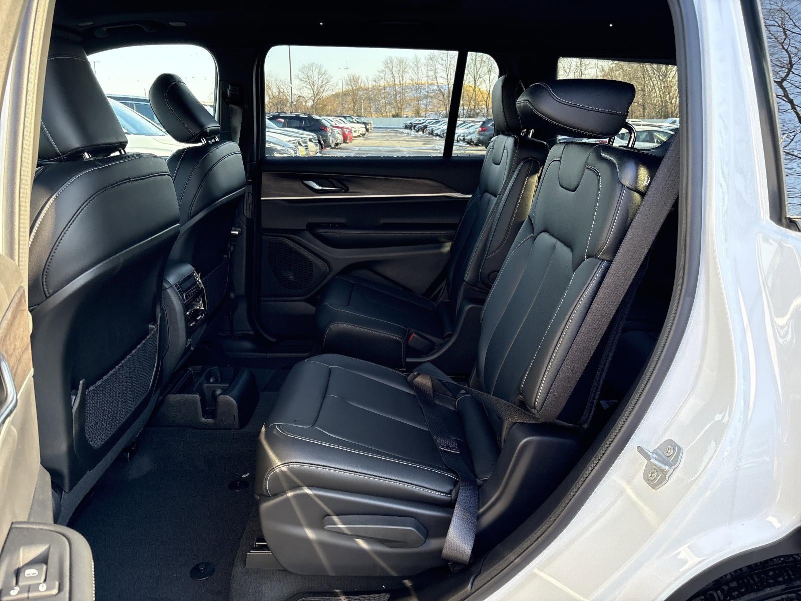 2025 Jeep Grand Cherokee L Limited 4x4