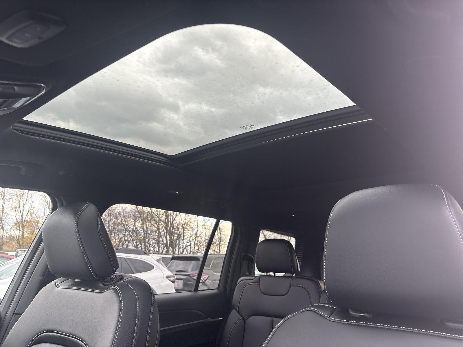 2025 Jeep Grand Cherokee L Limited 4x4