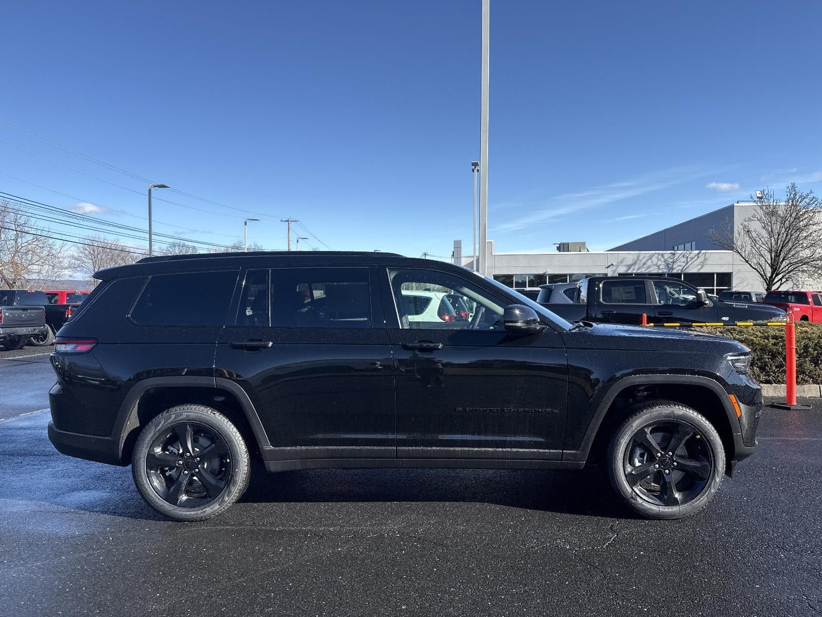 2025 Jeep Grand Cherokee L Limited 4x4