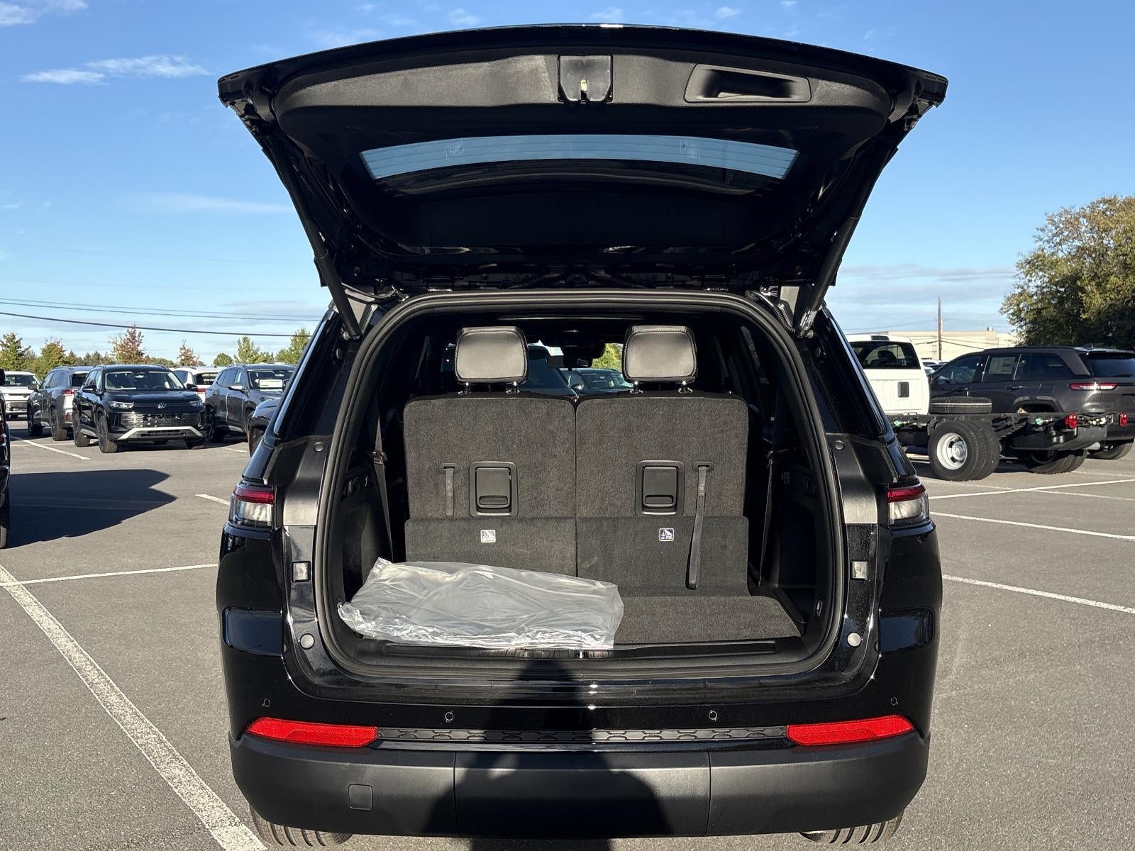 2025 Jeep Grand Cherokee L Limited 4x4