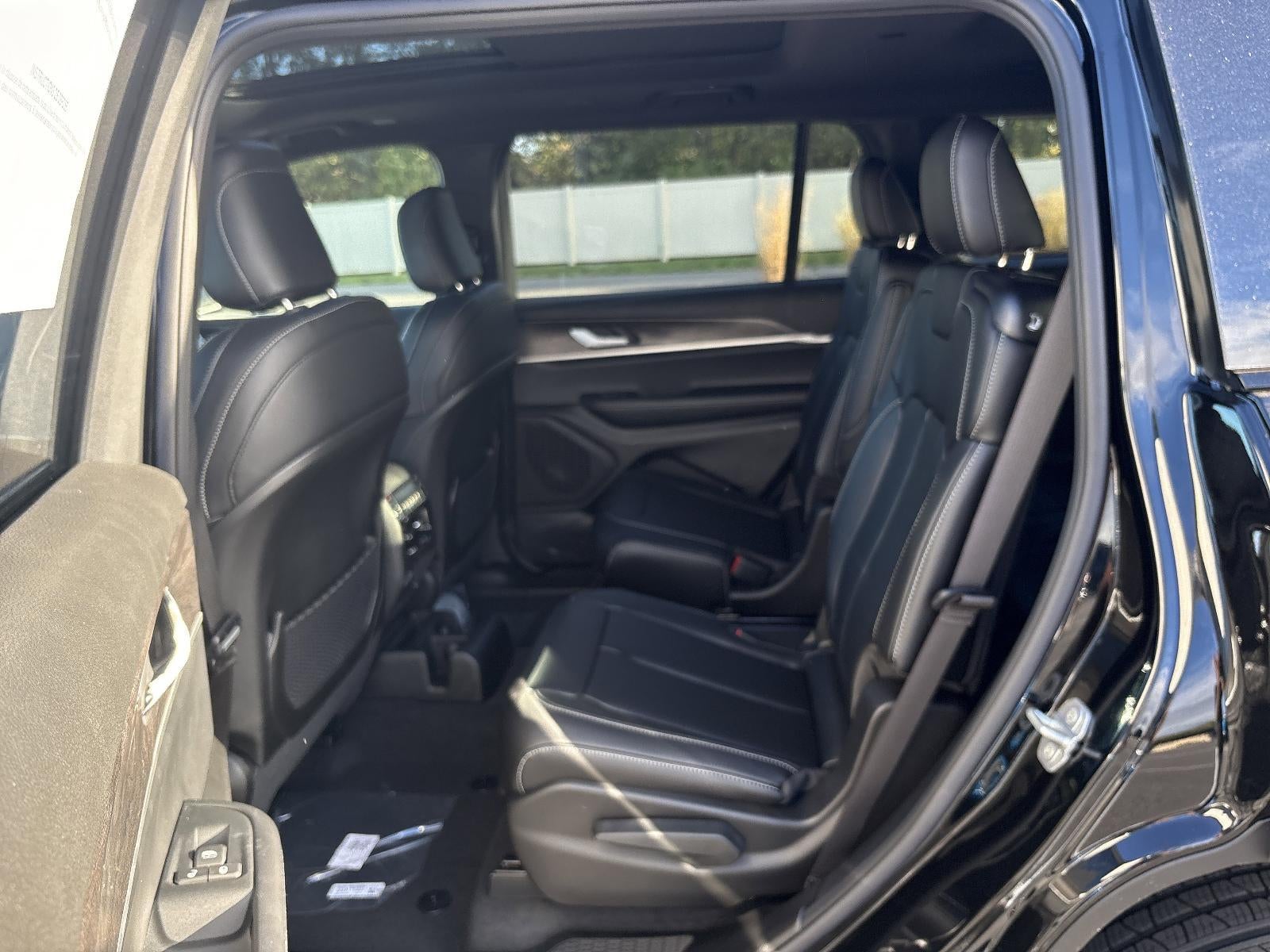 2025 Jeep Grand Cherokee L Limited 4x4