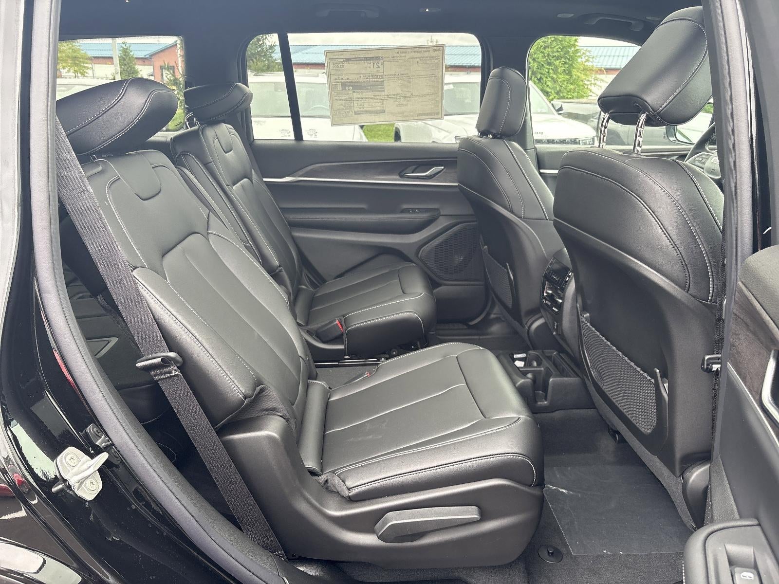 2025 Jeep Grand Cherokee L Limited 4x4