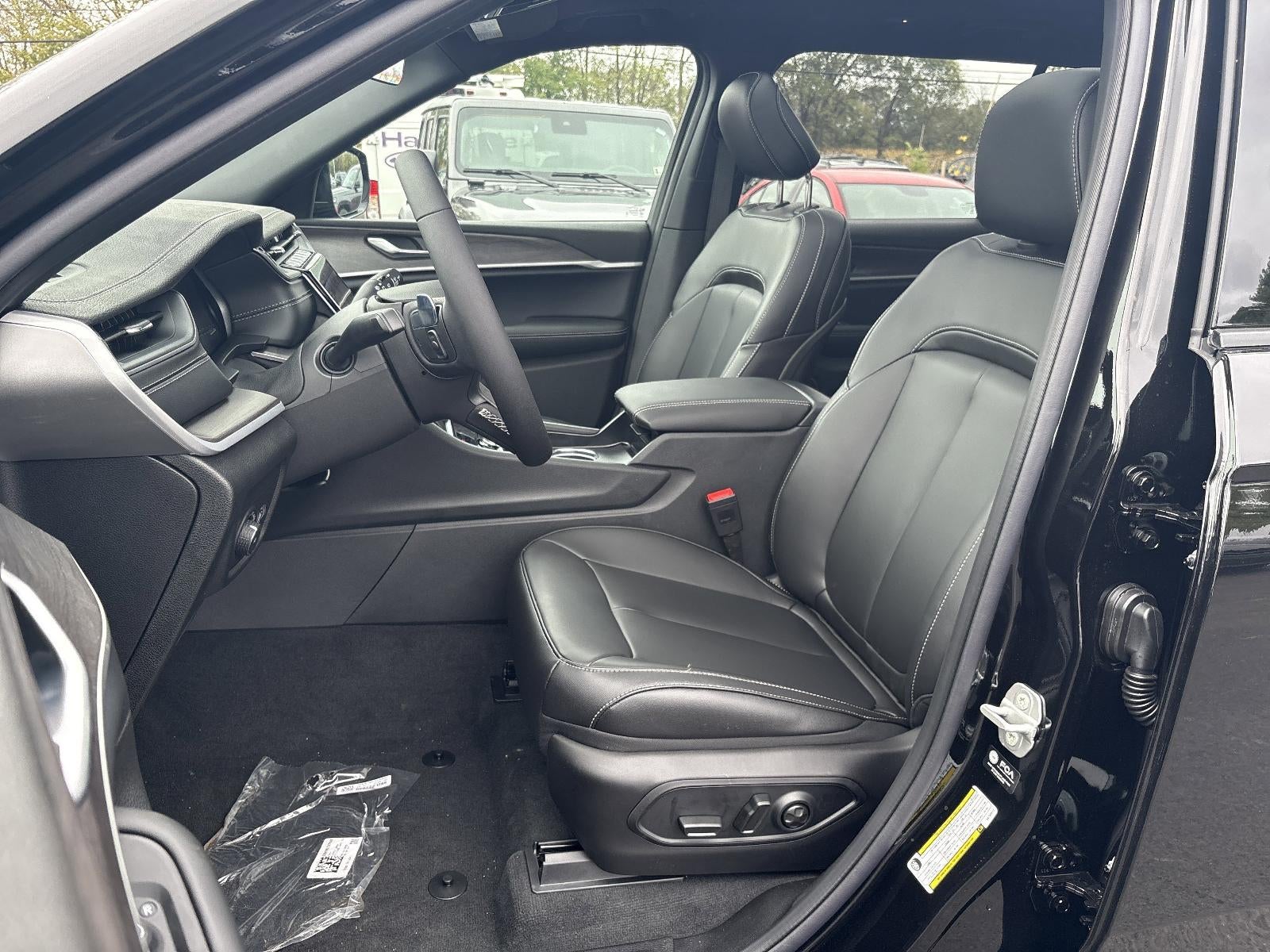 2025 Jeep Grand Cherokee L Limited 4x4