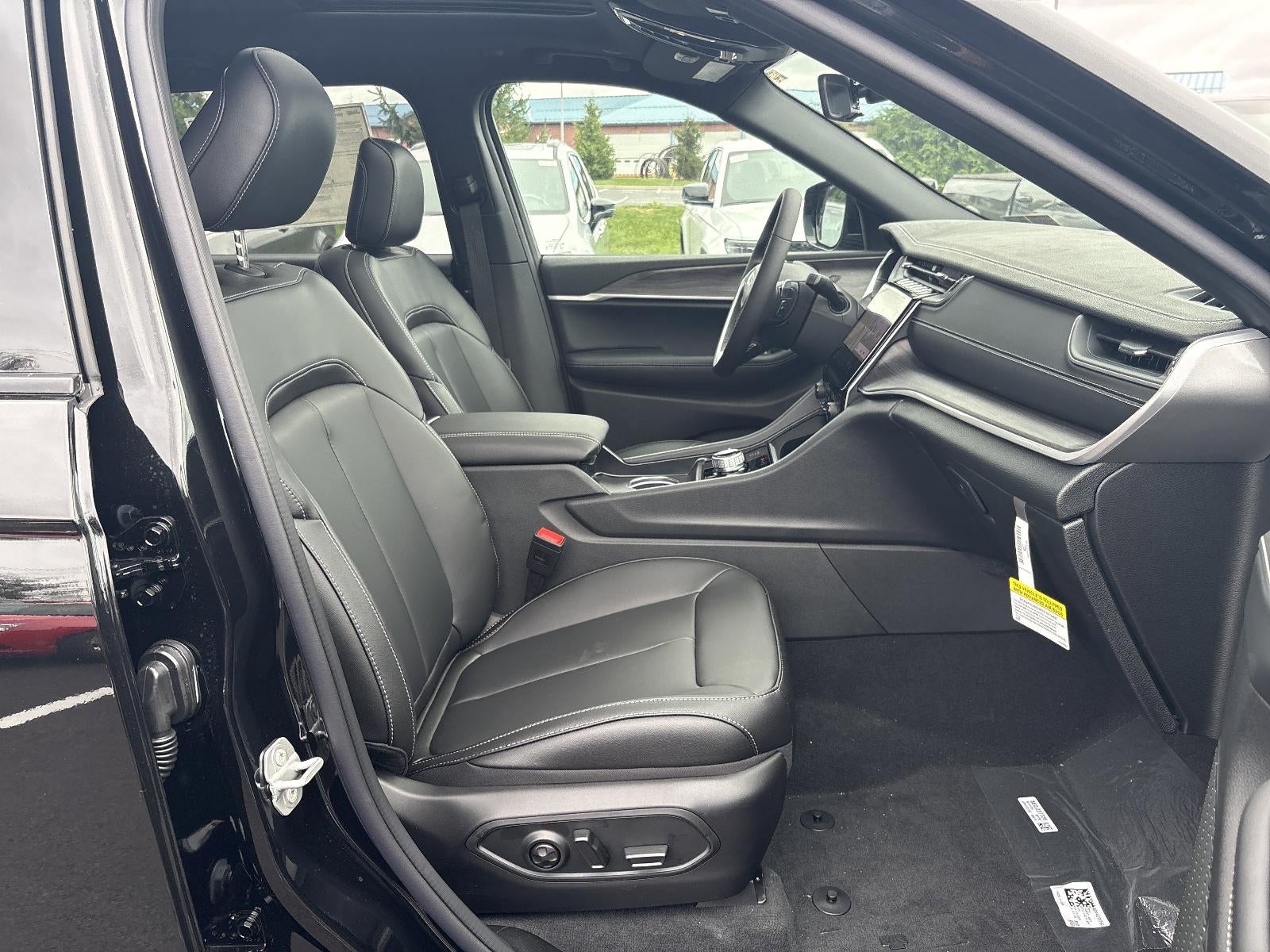 2025 Jeep Grand Cherokee L Limited 4x4