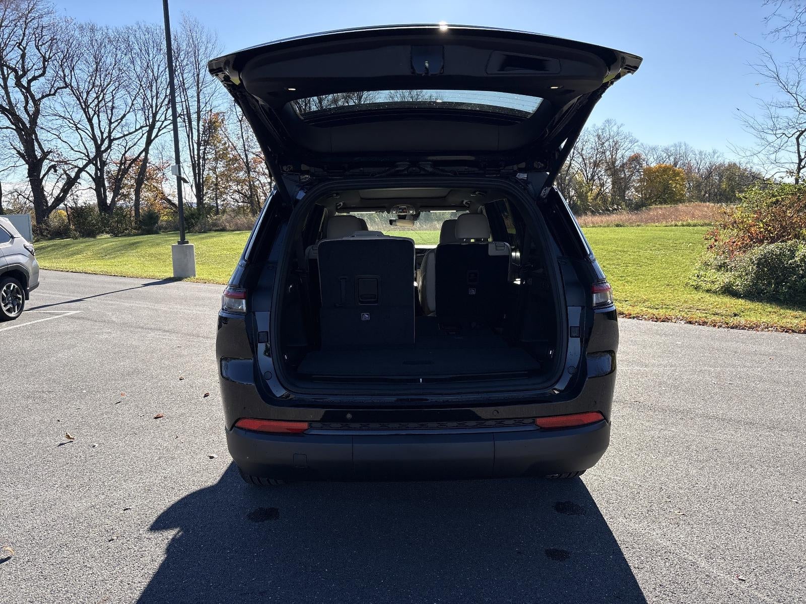 2025 Jeep Grand Cherokee L Limited 4x4