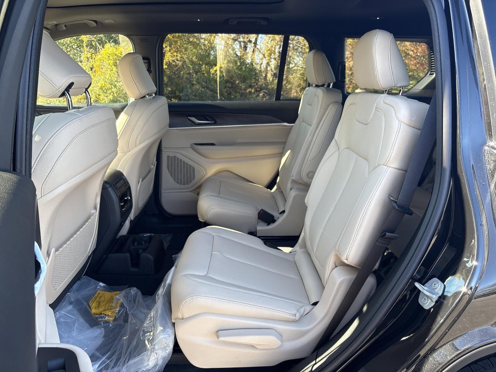 2025 Jeep Grand Cherokee L Limited 4x4