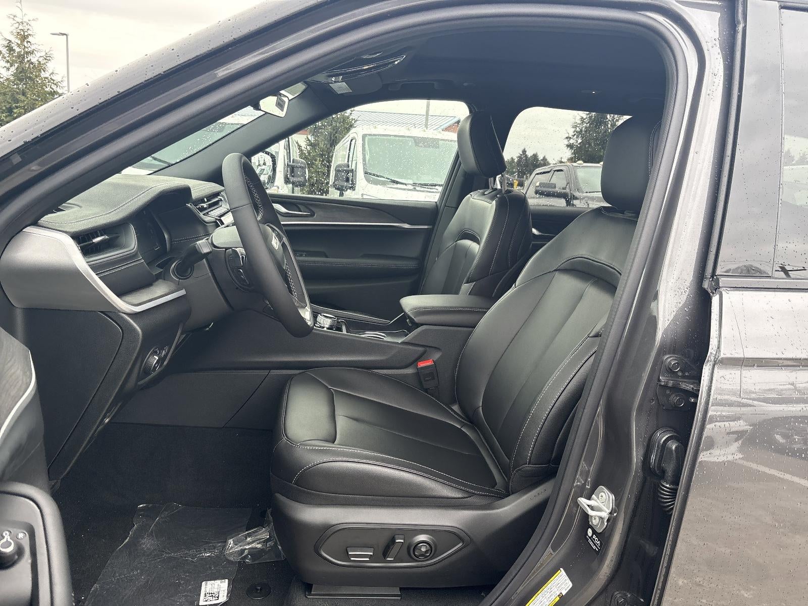 2025 Jeep Grand Cherokee L Limited 4x4