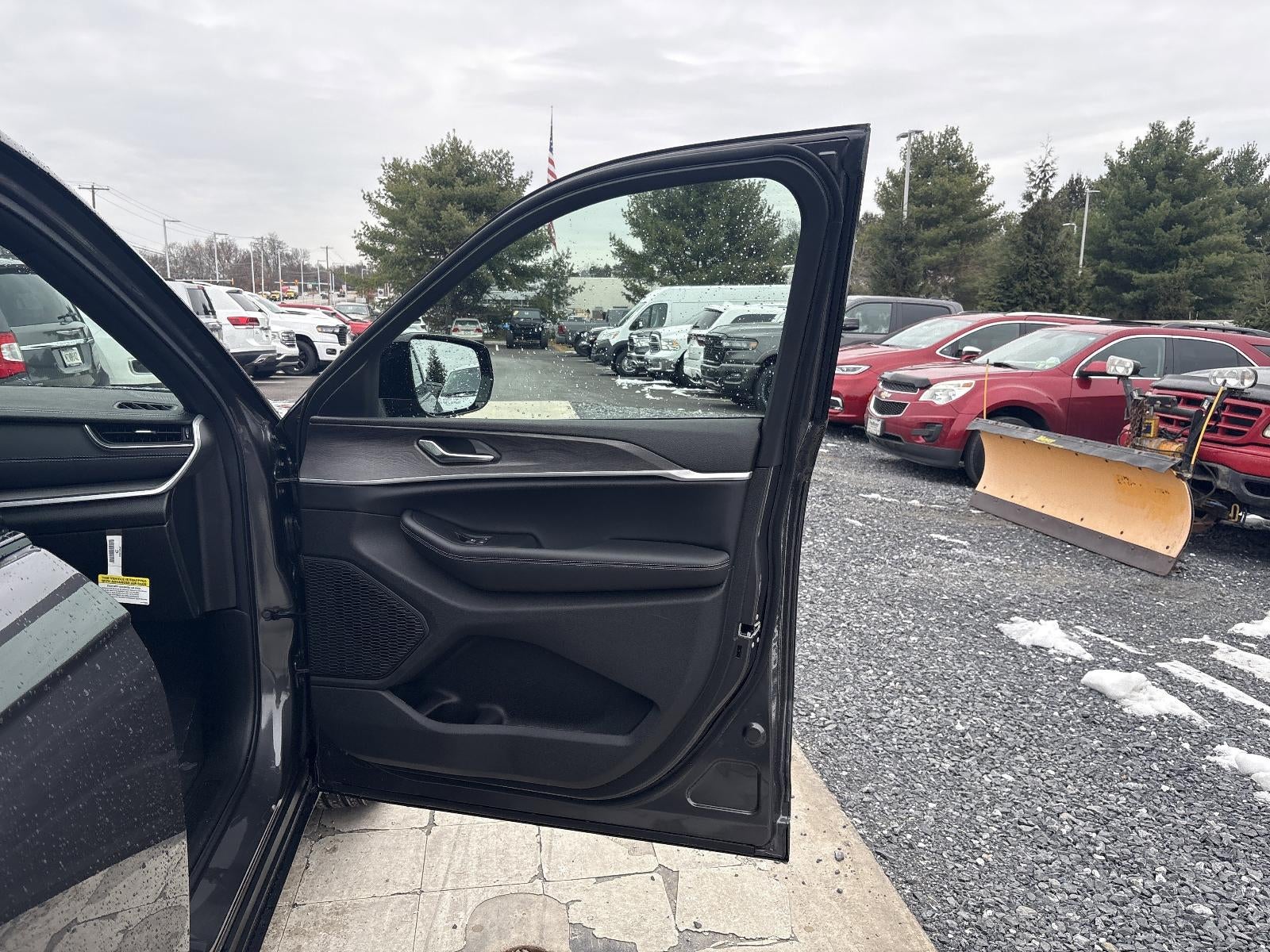 2025 Jeep Grand Cherokee L Limited 4x4