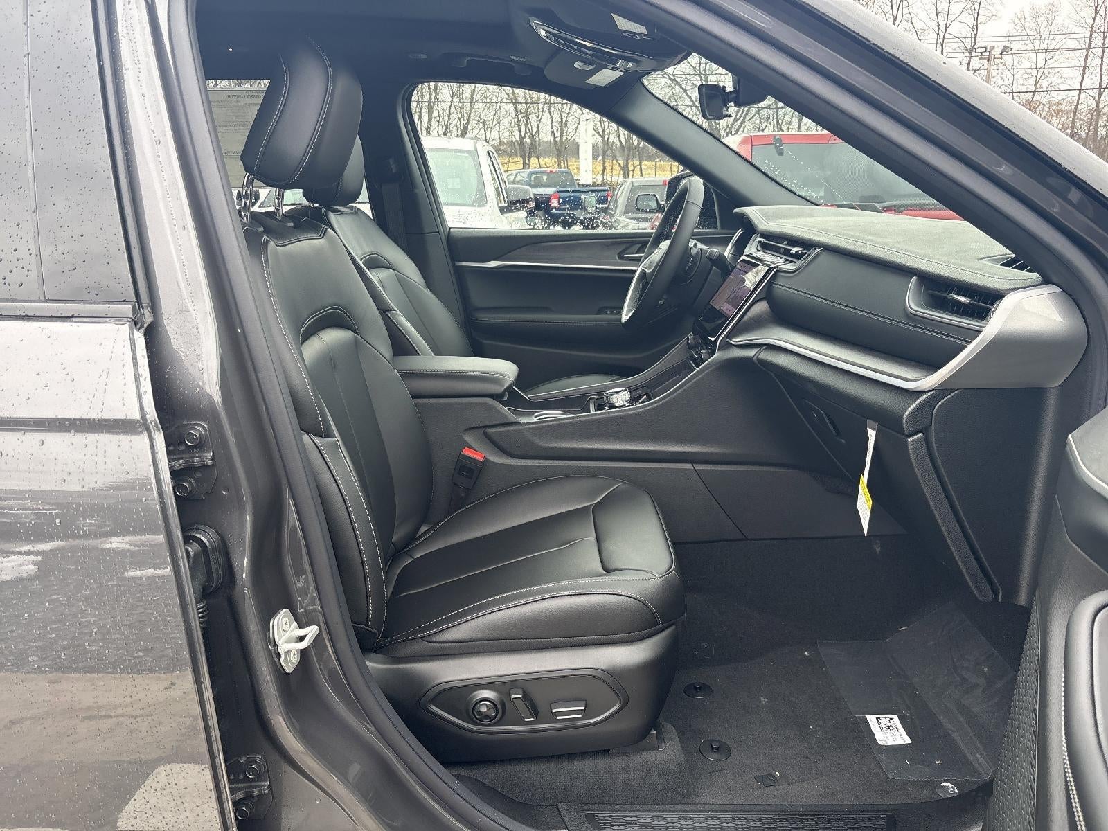 2025 Jeep Grand Cherokee L Limited 4x4