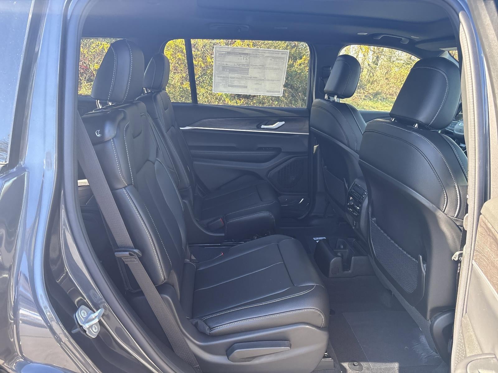 2025 Jeep Grand Cherokee L Limited 4x4