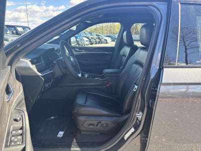 2025 Jeep Grand Cherokee L Limited 4x4