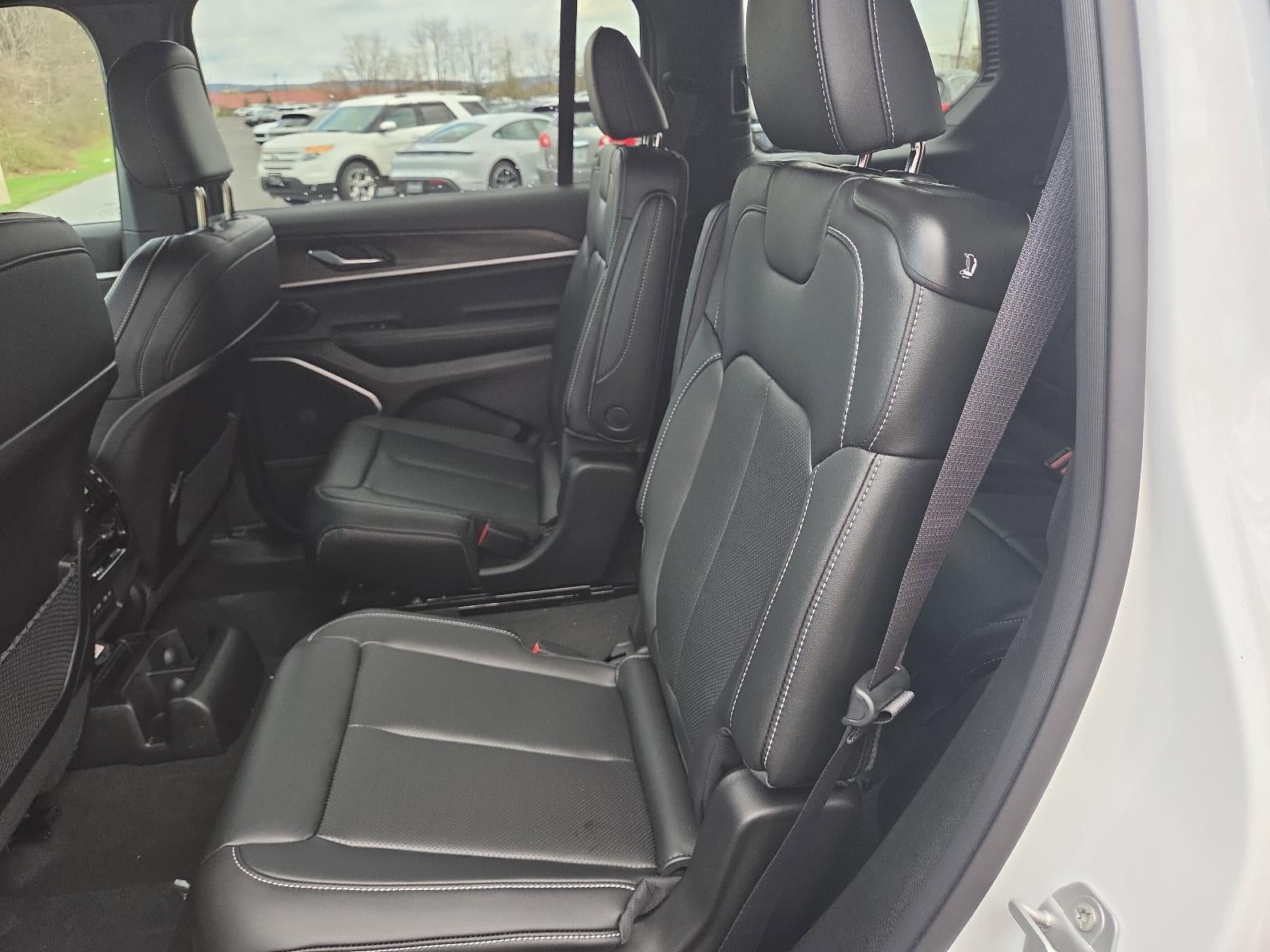 2026 Jeep Grand Cherokee L Limited 4x4