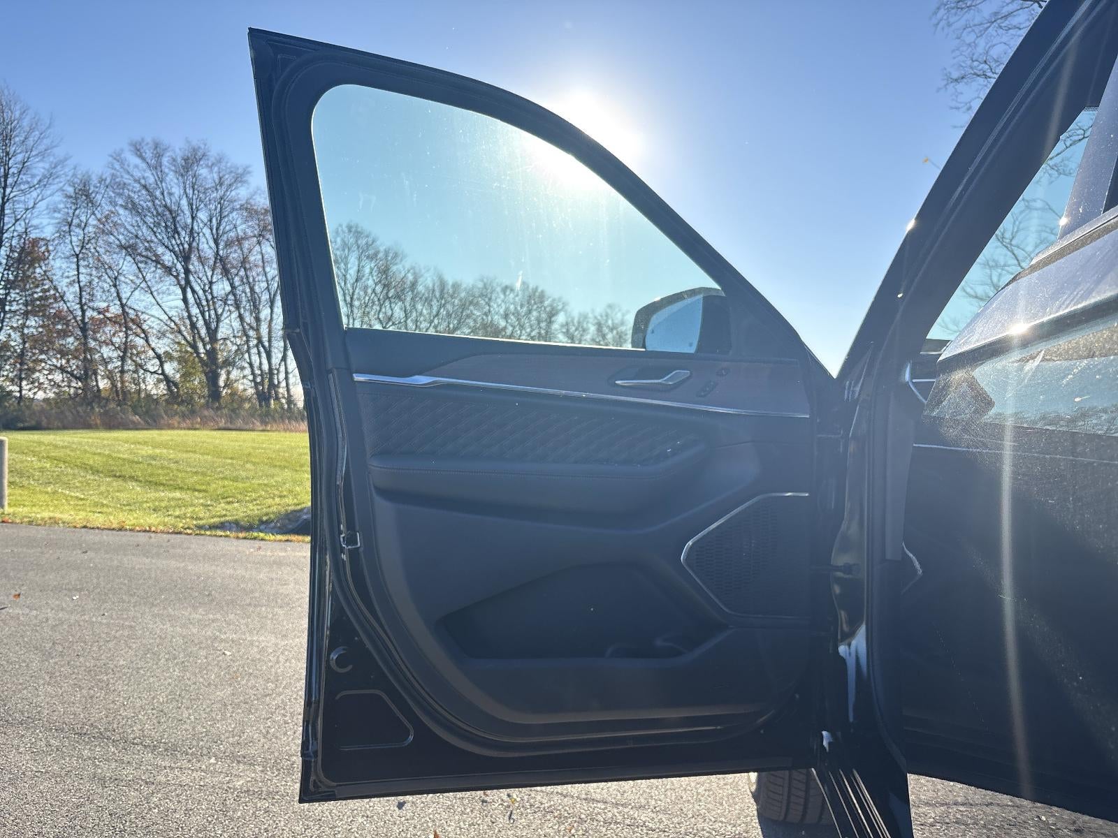 2025 Jeep Grand Cherokee L Summit 4x4