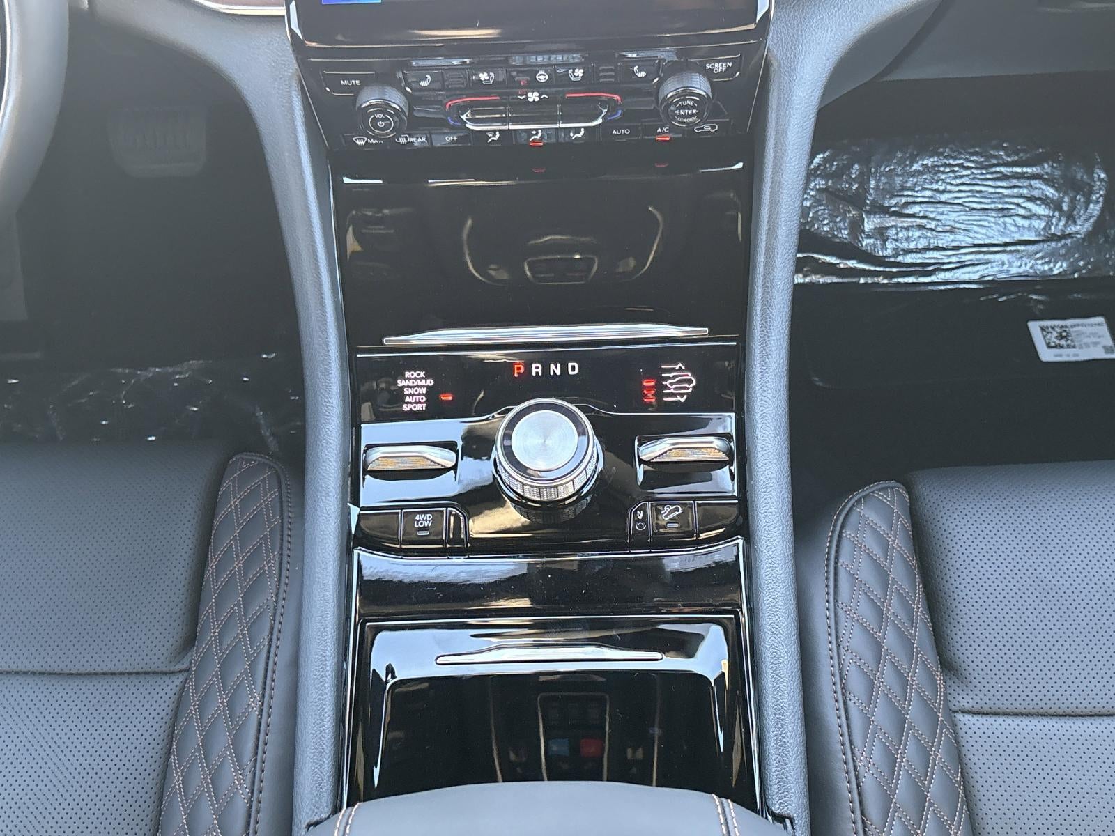 2025 Jeep Grand Cherokee L Summit 4x4