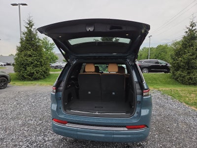 2026 Jeep Grand Cherokee L Summit 4x4