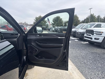 2024 Jeep Grand Cherokee 4xe Overland 4x4