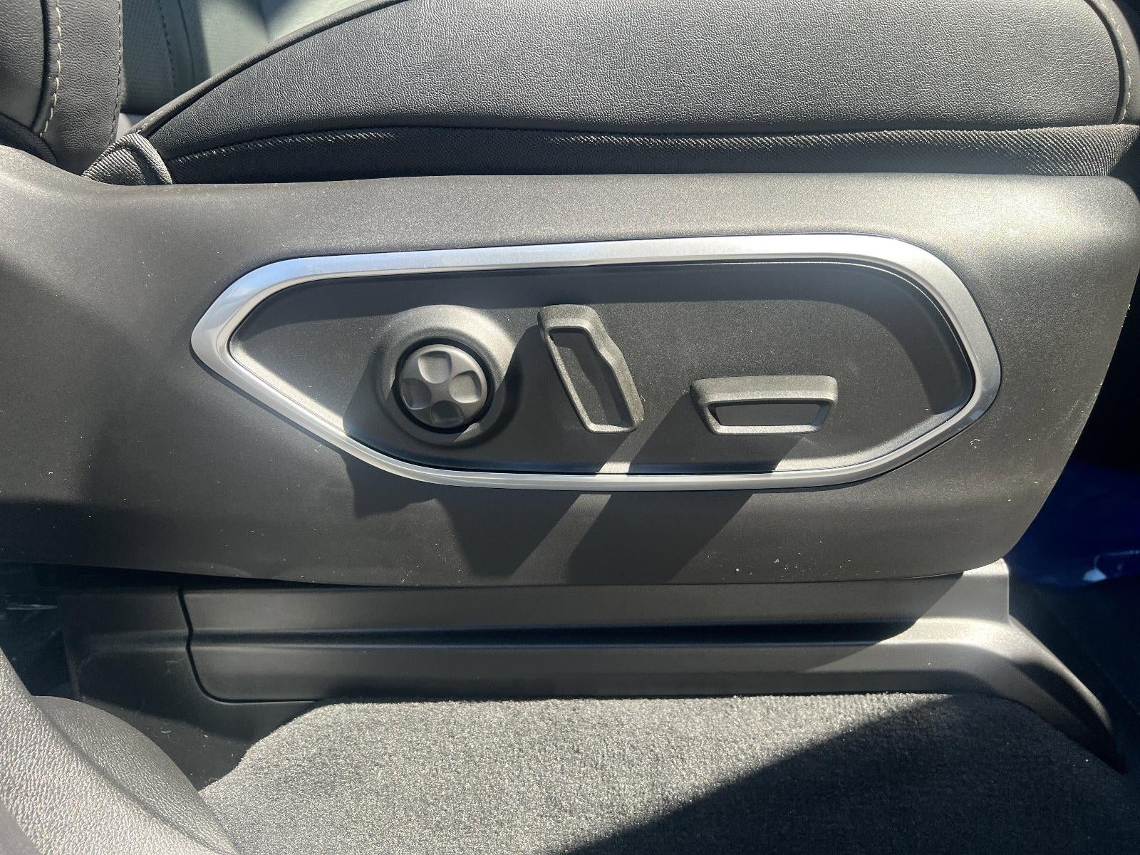 2026 Jeep Grand Wagoneer L Limited Reserve 4x4