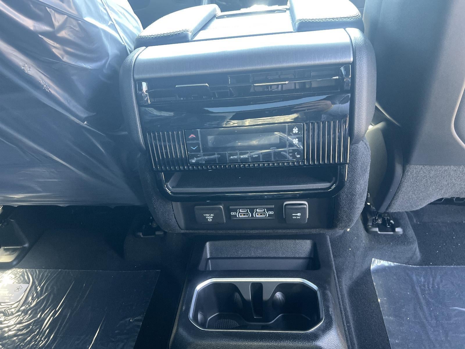 2026 Jeep Grand Wagoneer L Limited Reserve 4x4