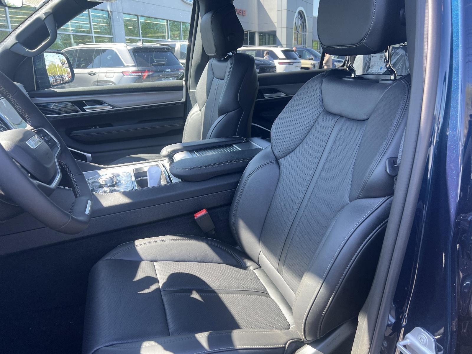 2026 Jeep Grand Wagoneer L Limited Altitude 4x4