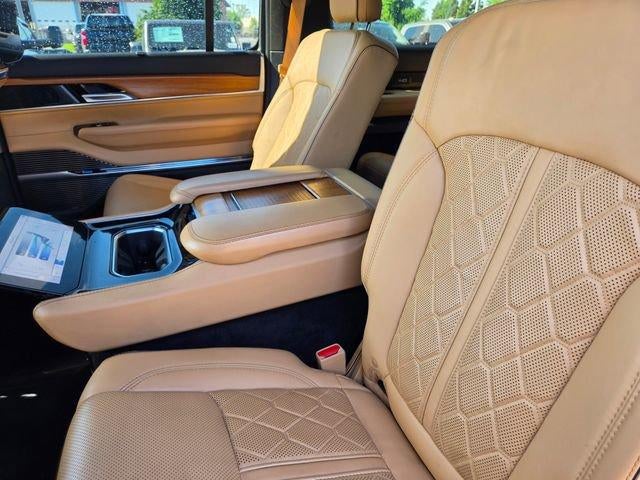 2023 Jeep Grand Wagoneer L Series III 4x4