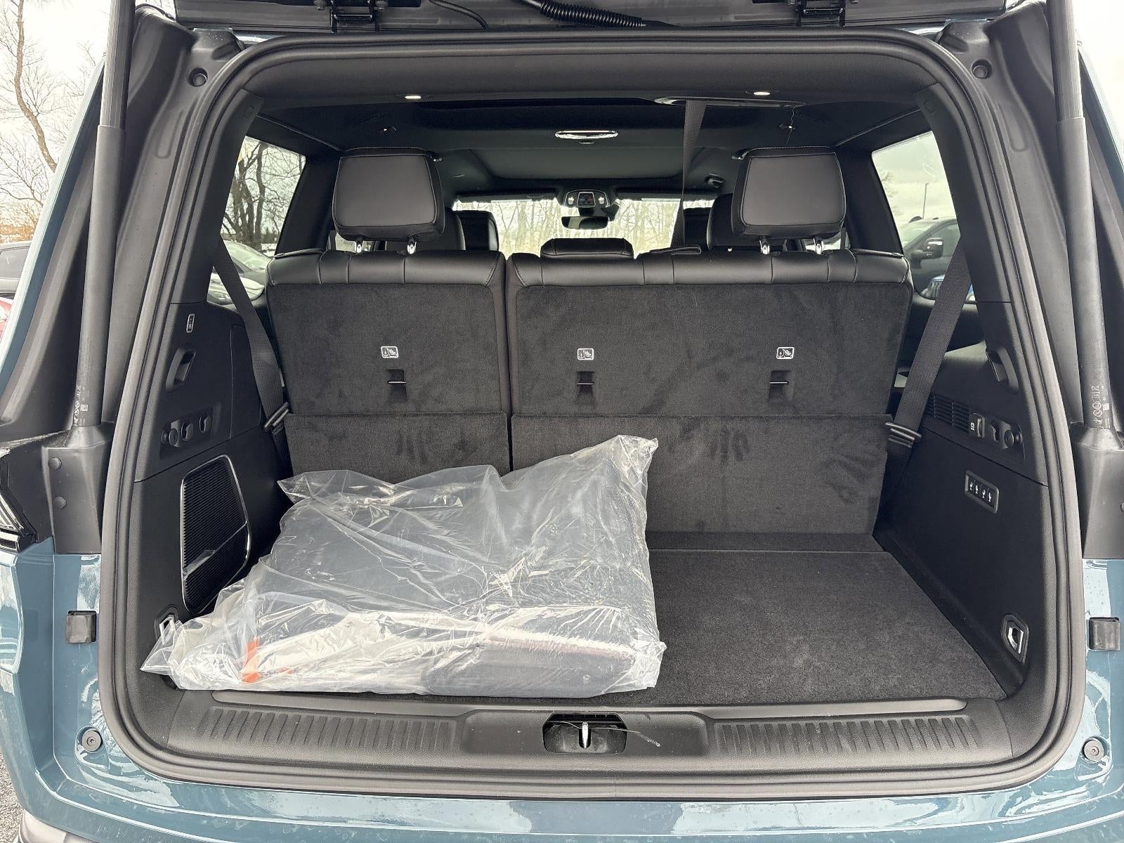 2026 Jeep Grand Wagoneer 4x4