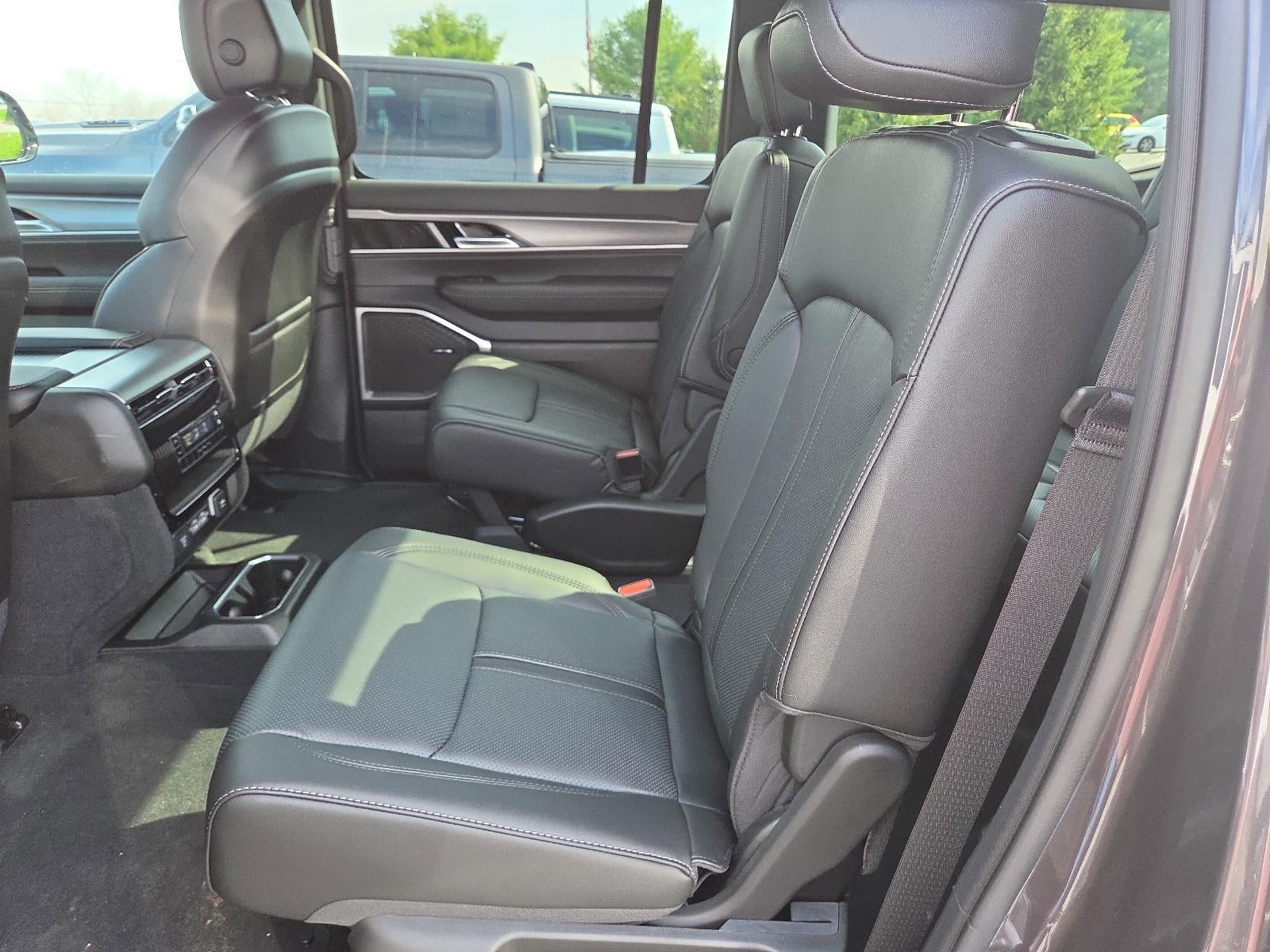 2026 Jeep Grand Wagoneer Upland 4x4