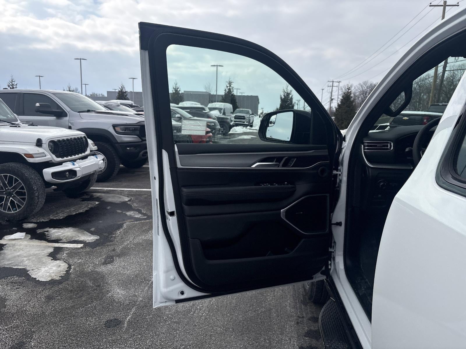 2026 Jeep Grand Wagoneer Limited Altitude 4x4