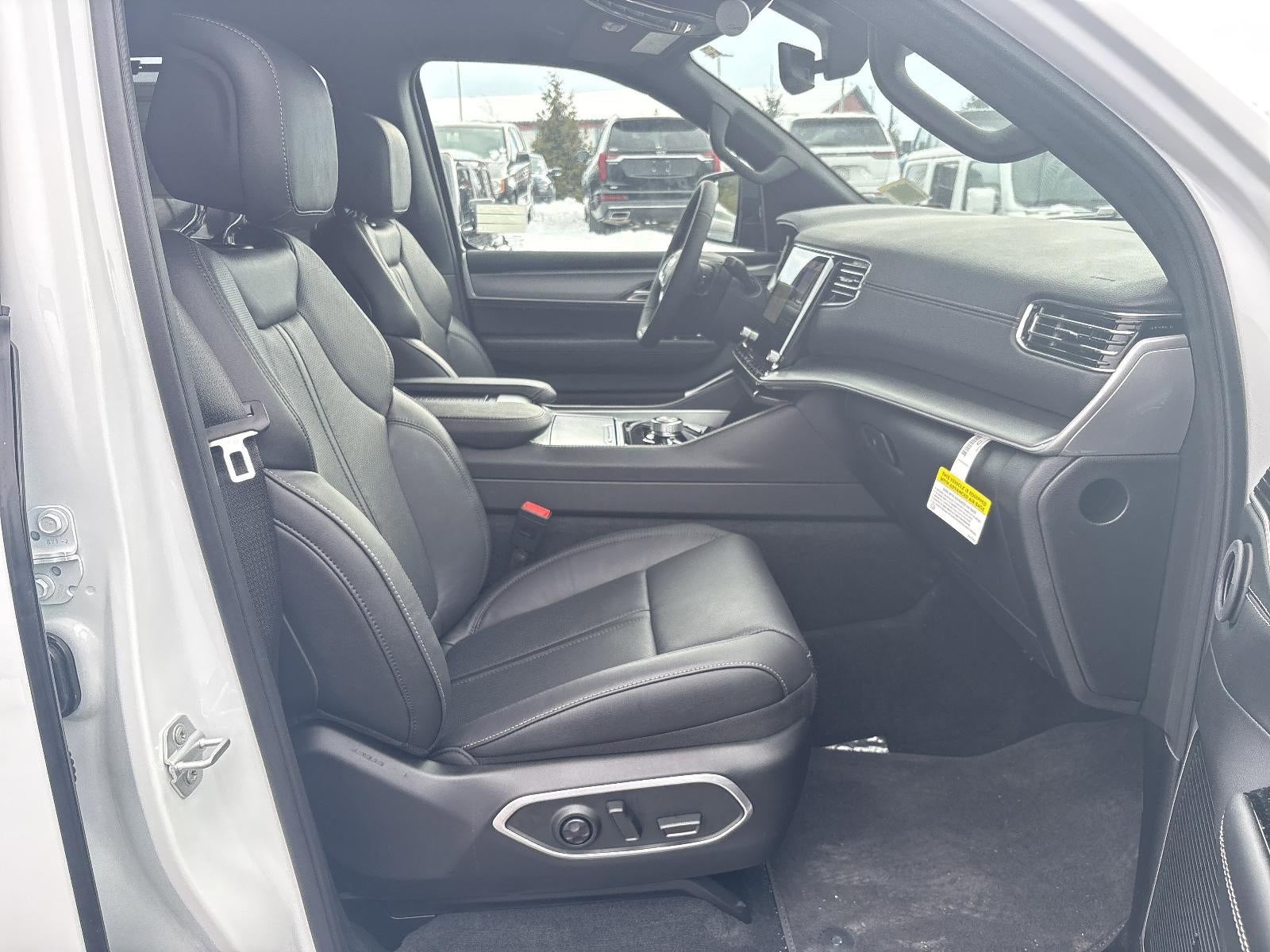 2026 Jeep Grand Wagoneer Limited Altitude 4x4