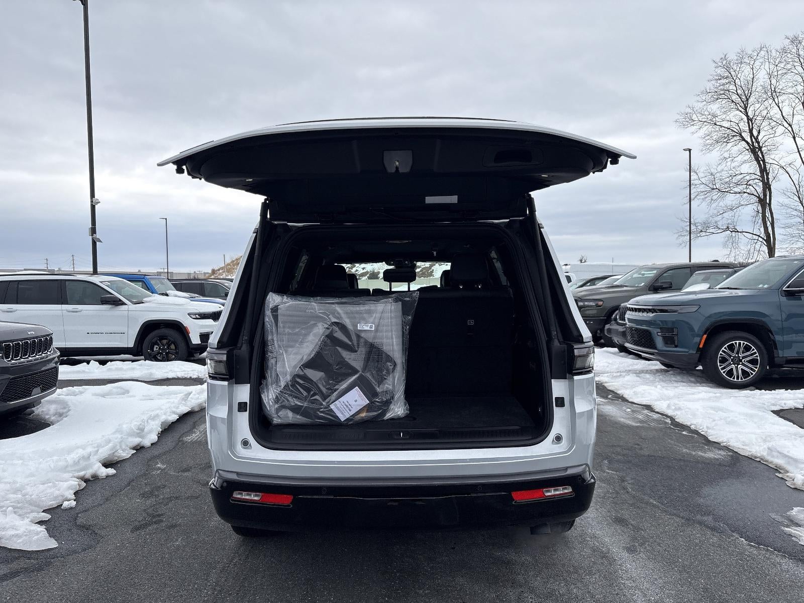 2026 Jeep Grand Wagoneer Limited Reserve 4x4