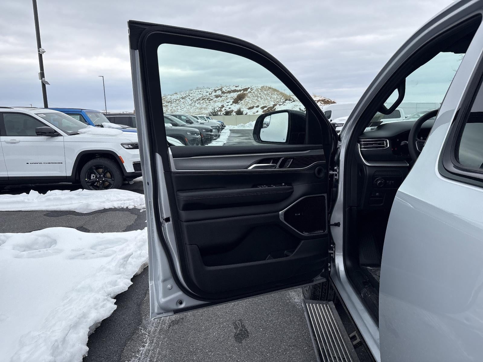 2026 Jeep Grand Wagoneer Limited Reserve 4x4