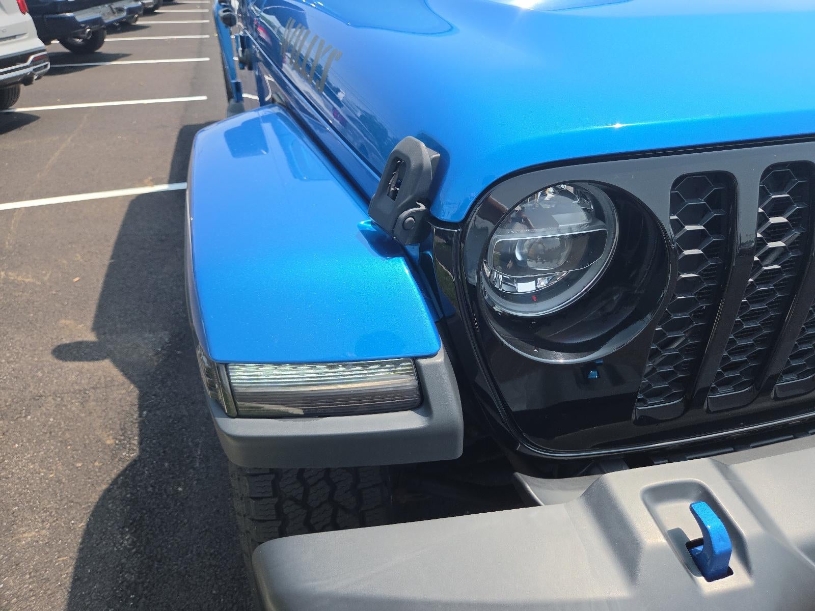 2021 Jeep Gladiator Willys 4x4