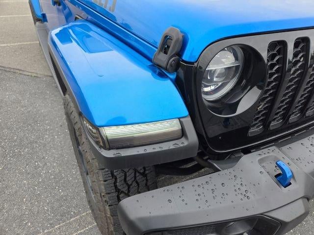 2021 Jeep Gladiator Willys 4x4