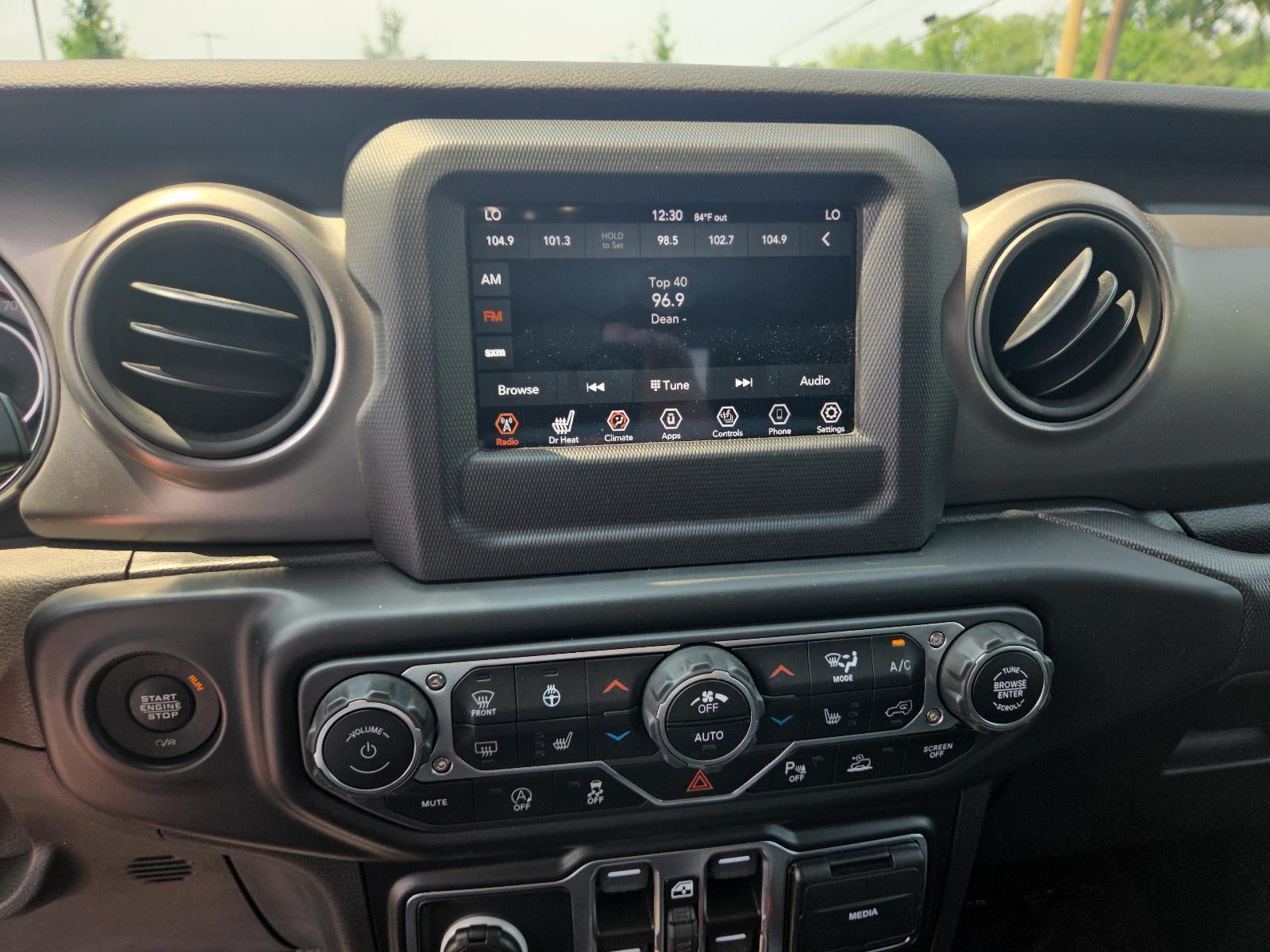 2021 Jeep Gladiator Willys 4x4