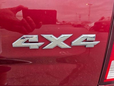2015 RAM 1500 4WD Quad Cab 6.4 Ft Box Big Horn