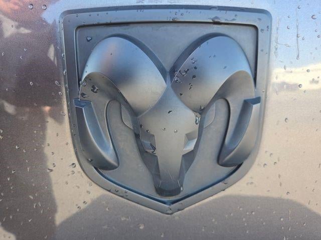 2015 RAM 1500 4WD Crew Cab 5.7 Ft Box Sport