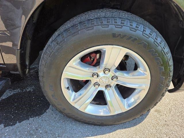 2015 RAM 1500 4WD Crew Cab 5.7 Ft Box Sport
