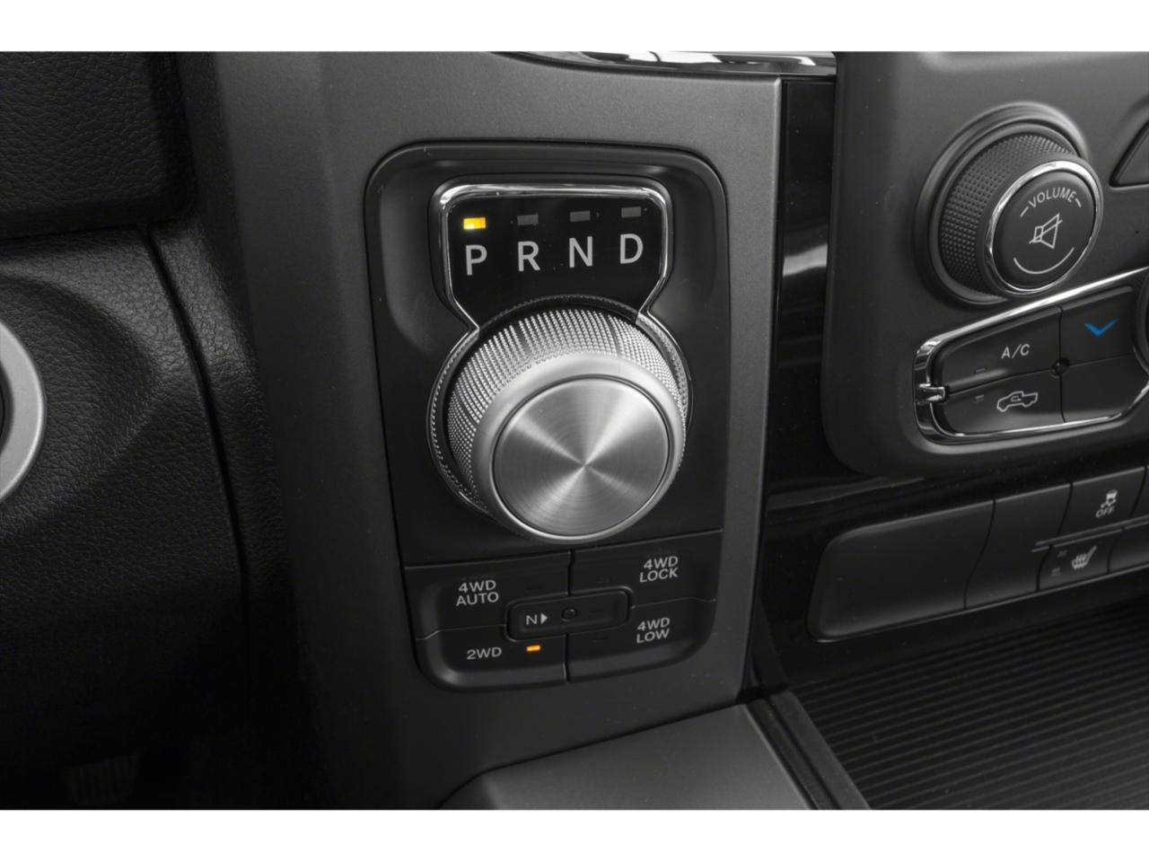 2015 RAM 1500 4WD Crew Cab 5.7 Ft Box Sport