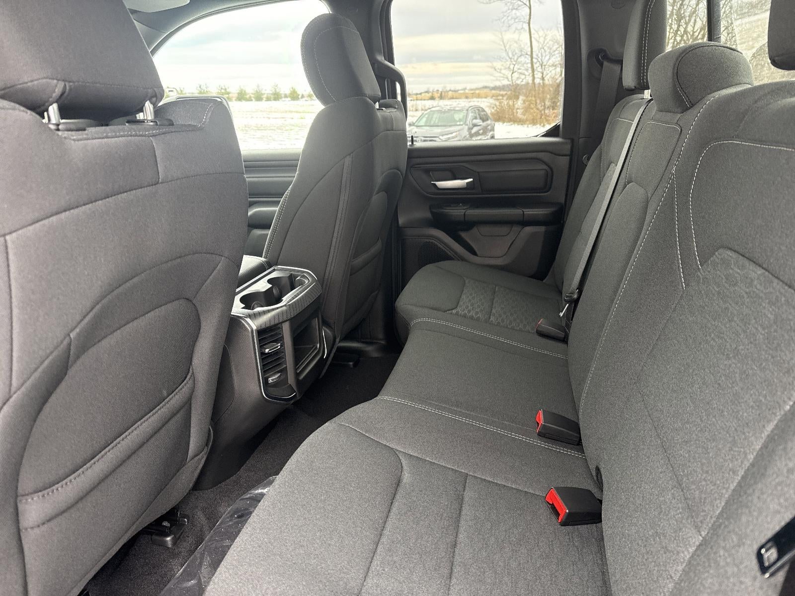 2026 RAM 1500 Express 4x4 Quad Cab 6'4" Box