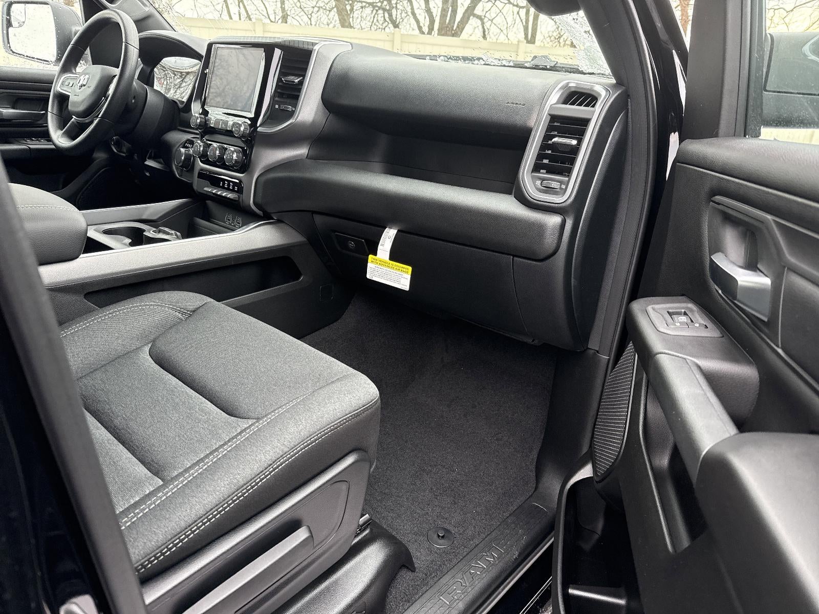 2026 RAM 1500 Express 4x4 Quad Cab 6'4" Box