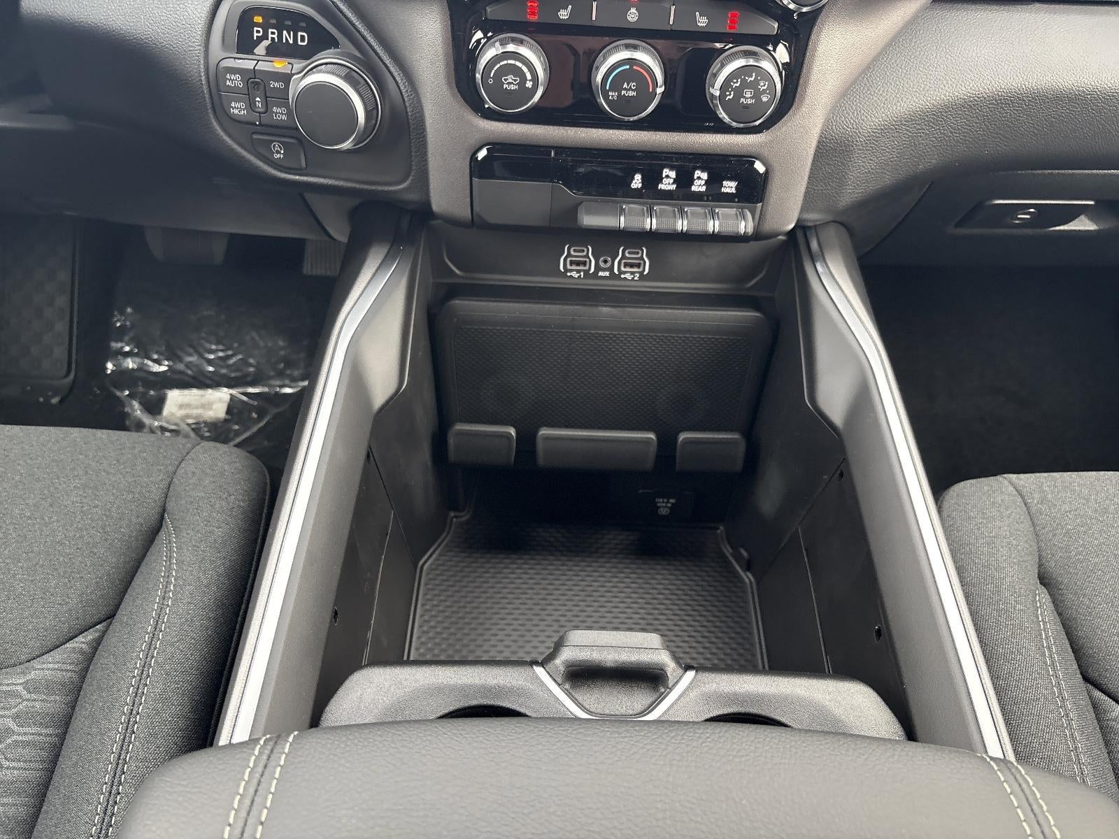 2025 RAM 1500 Big Horn 4x4 Crew Cab 5'7" Box