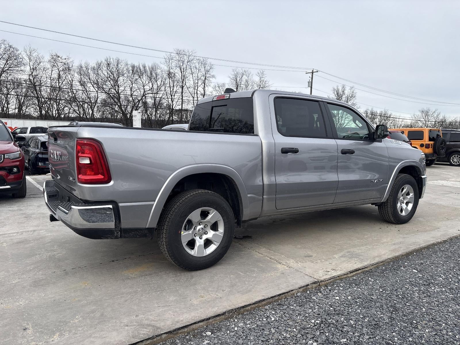 2025 RAM 1500 Big Horn 4x4 Crew Cab 5'7" Box